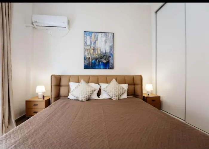 Brand New Apartment Nearby Metro